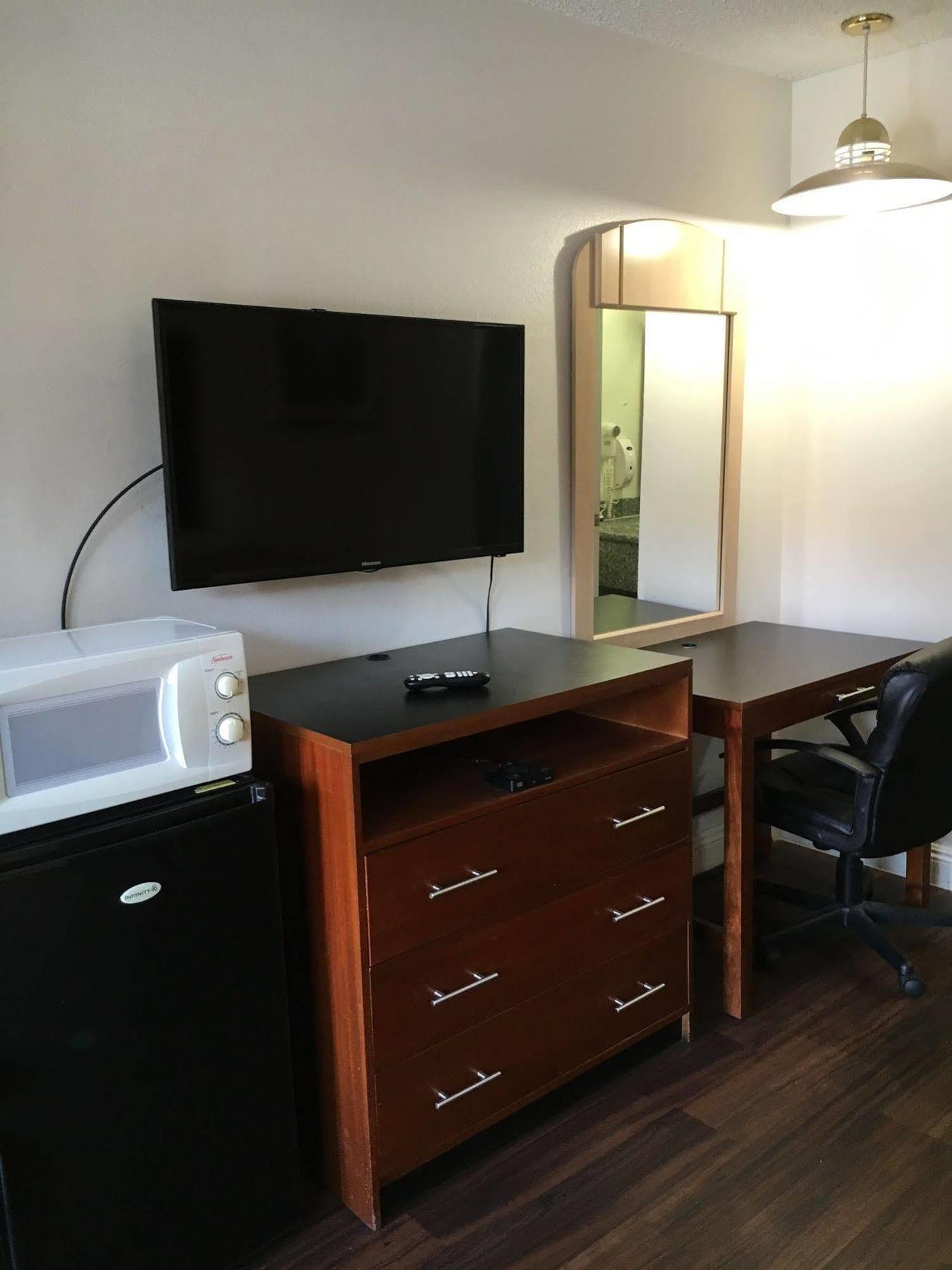Riverside Inn & Suites Luaran gambar