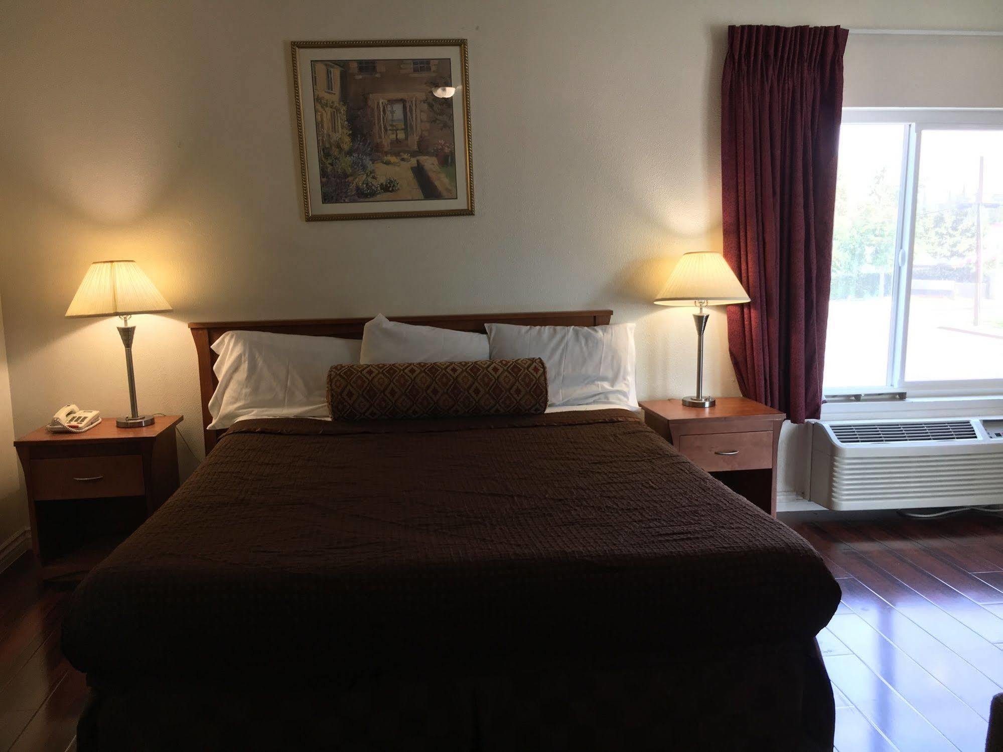 Riverside Inn & Suites Luaran gambar