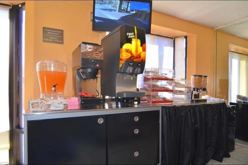 Riverside Inn & Suites Luaran gambar