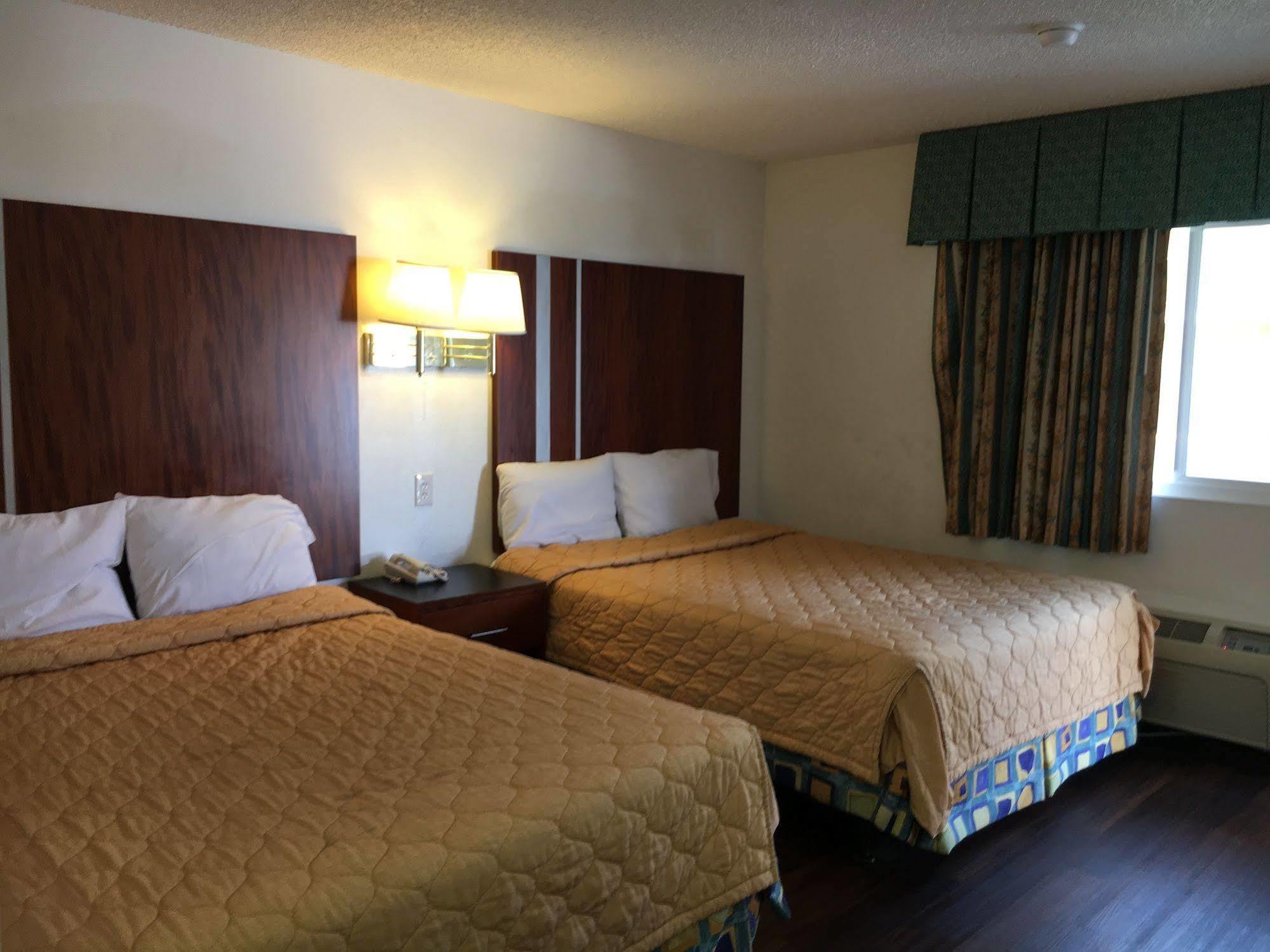 Riverside Inn & Suites Luaran gambar