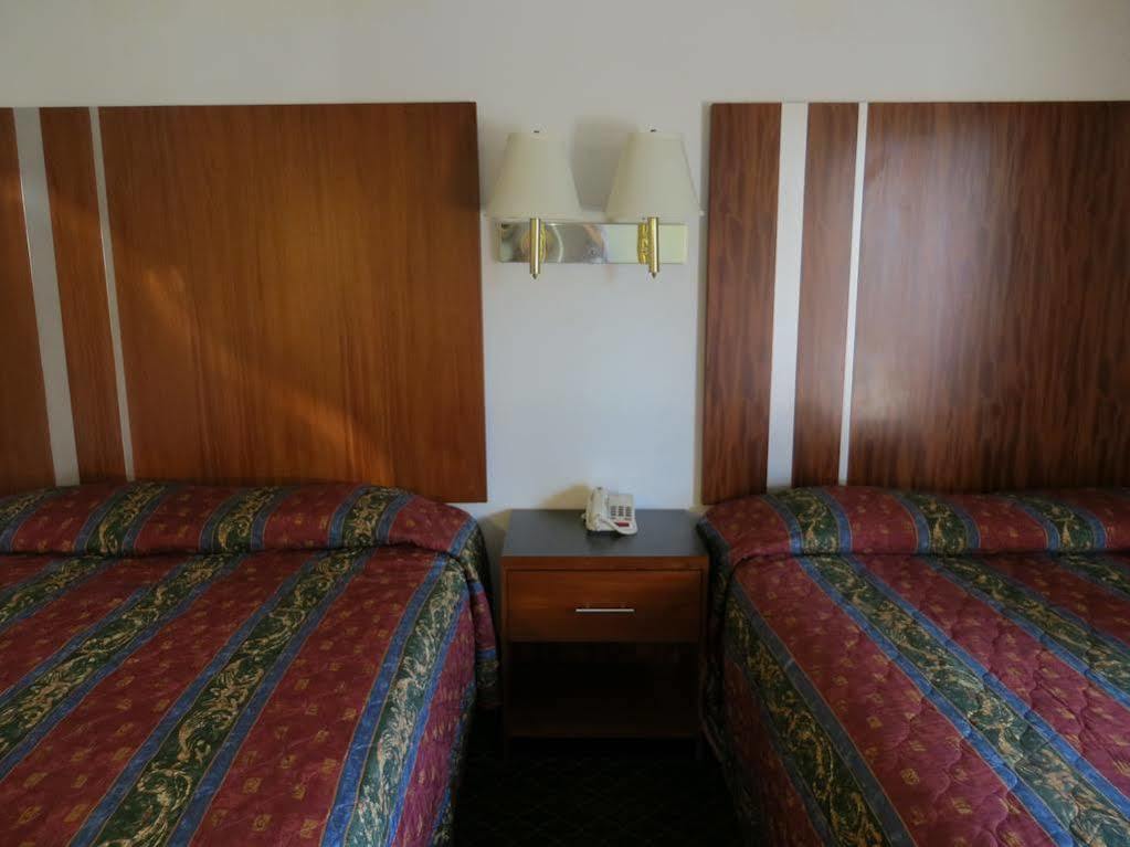 Riverside Inn & Suites Luaran gambar