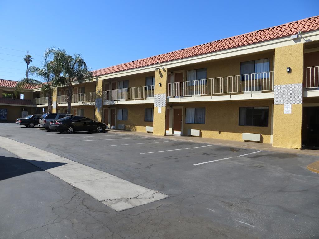 Riverside Inn & Suites Luaran gambar