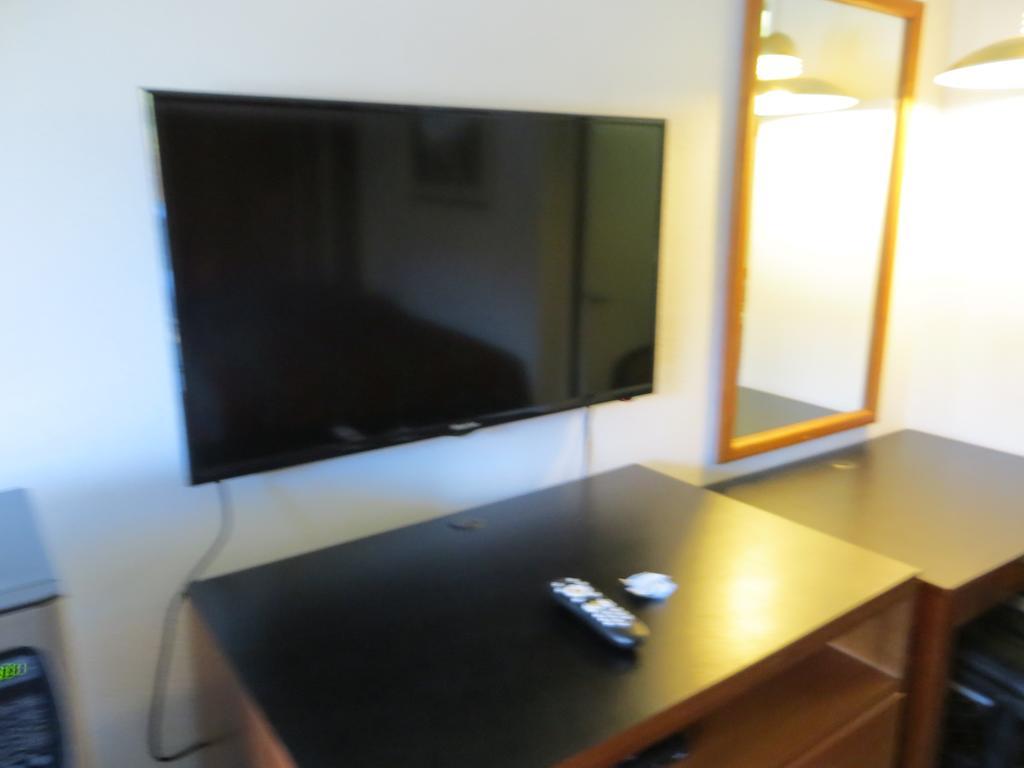 Riverside Inn & Suites Luaran gambar