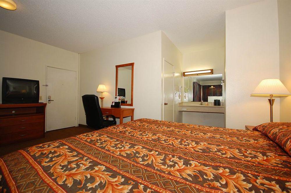 Riverside Inn & Suites Luaran gambar