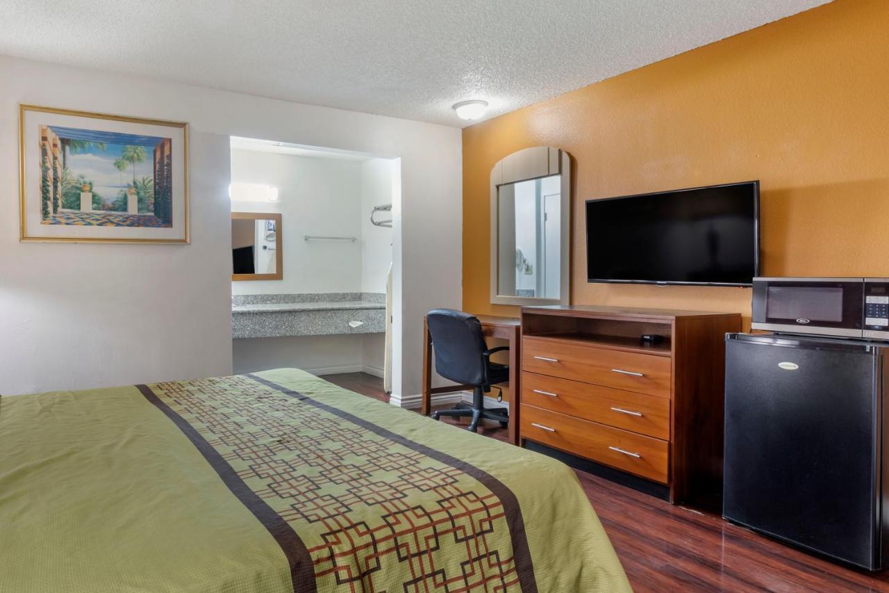 Riverside Inn & Suites Luaran gambar